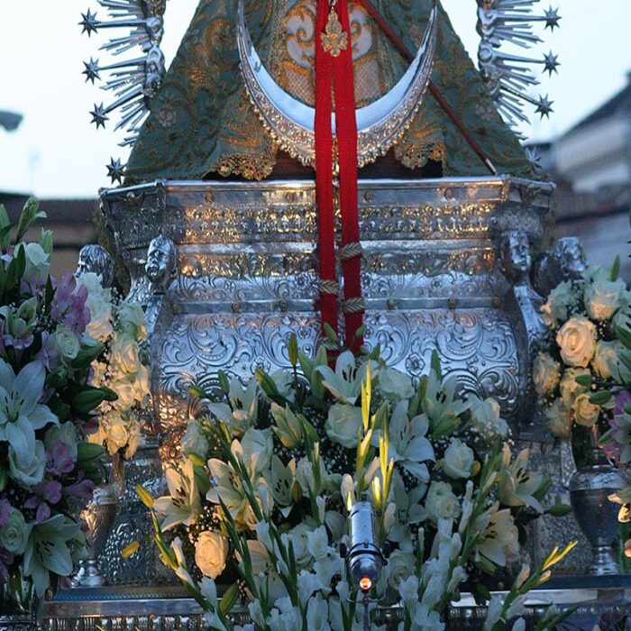 Foto de la imagen de la Virgen de la Cabeza.