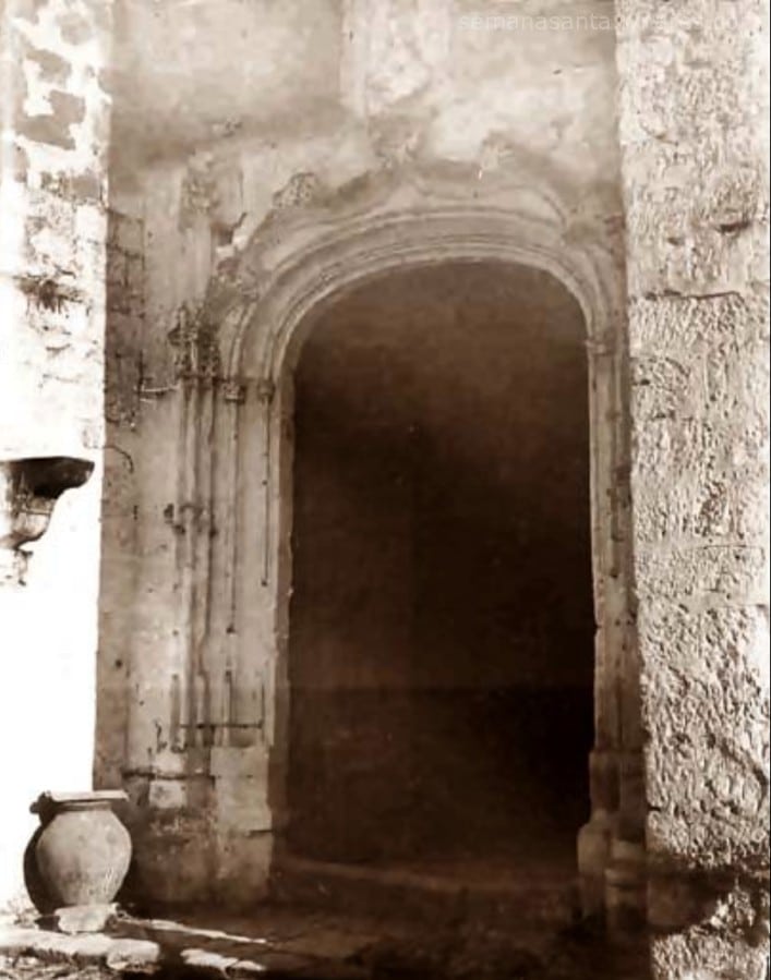 Portada del antiguo convento de San Juan de la Penitencia. Colección del Patrimonio Cultural de España y Consejo Superior de Investigaciones Científicas.